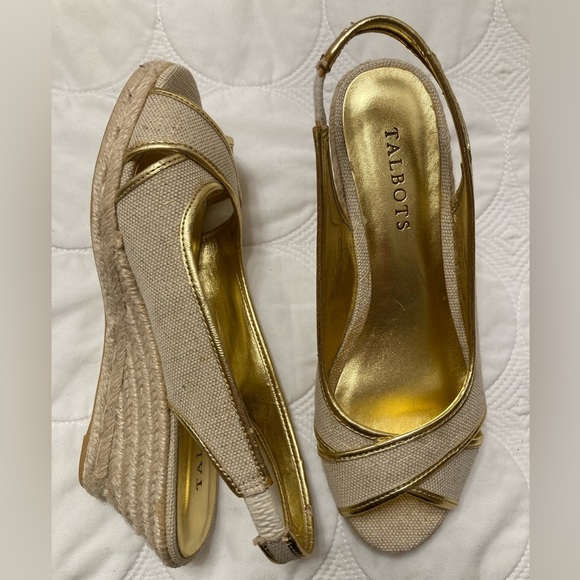 Talbots Gold and Beige Espadrilles Peep Toe Wedges, Heels, Sandals - Size 6.5 - Picture 1 of 9
